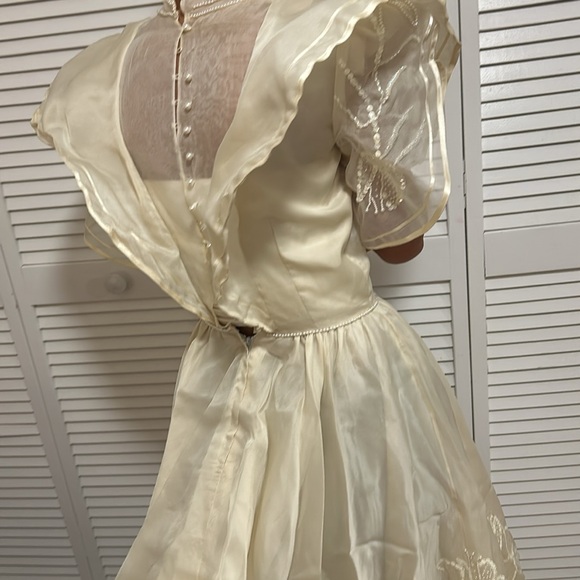 Vintage Cream Beaded Silk Wedding / Engagement Dress size small custom made - Picture 16 of 17